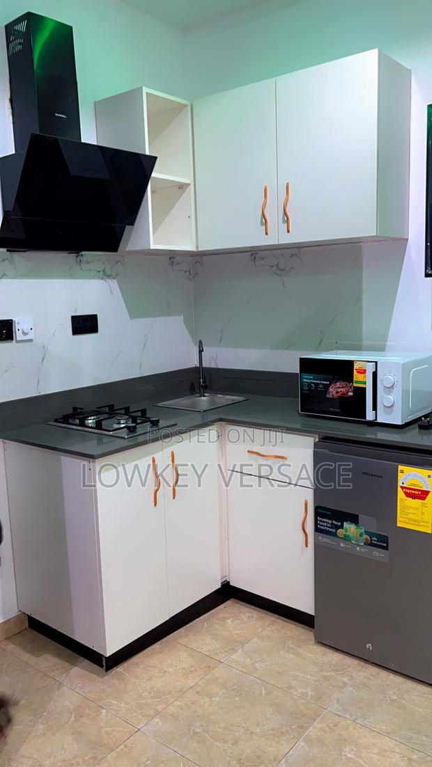 Luxury Studio+Kitchen+Starlink Internet/Generator/Ensuite · Photo 2