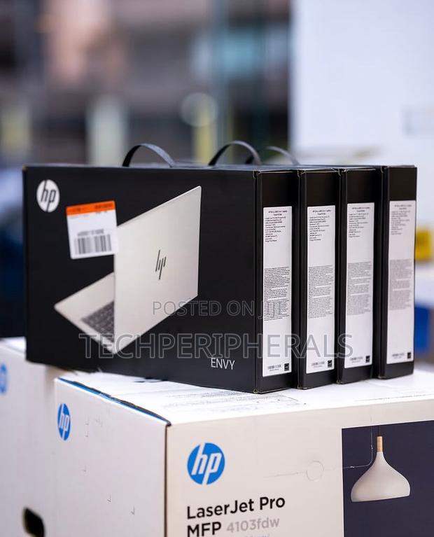 New Laptop HP Envy 14 16GB Intel Core i7 SSD 512GB · Photo 1