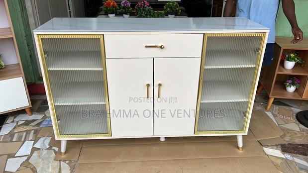 Luxury Console Table · Photo 1