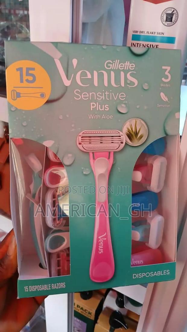 Gillette Venus Sensitive Plus Razors, 15 Pack · Photo 1