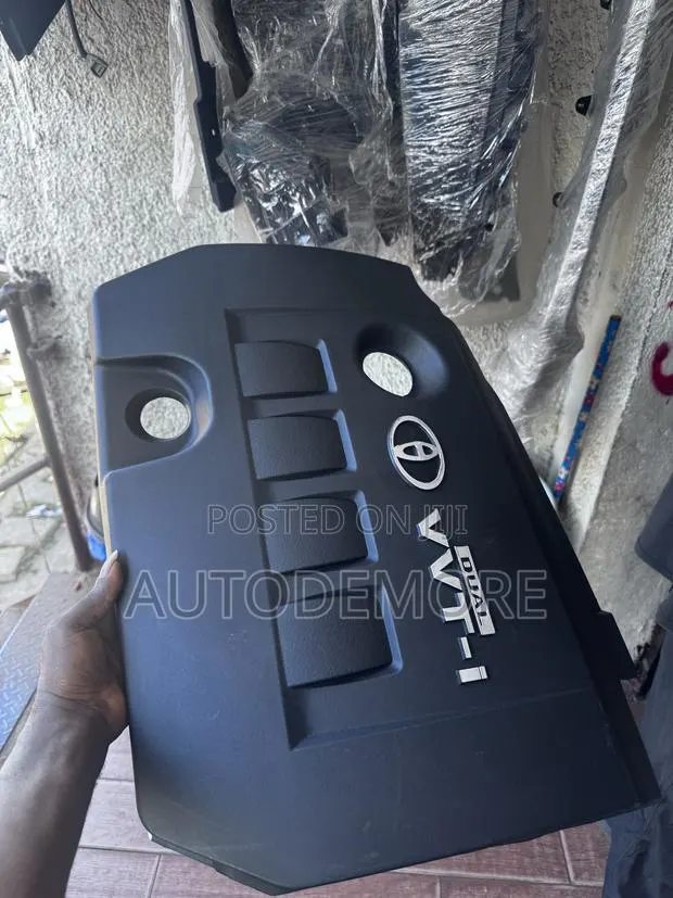 Toyota Corolla 2009-19 Engine Up Cover · Photo 1