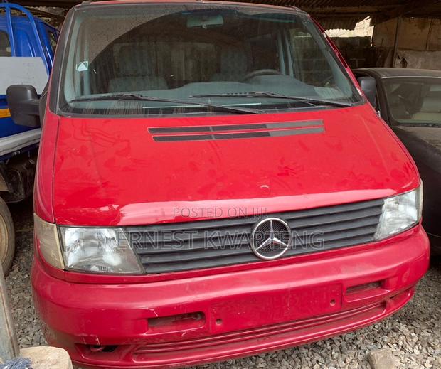 Mercedes-Benz Vito 1999 Red · Photo 2