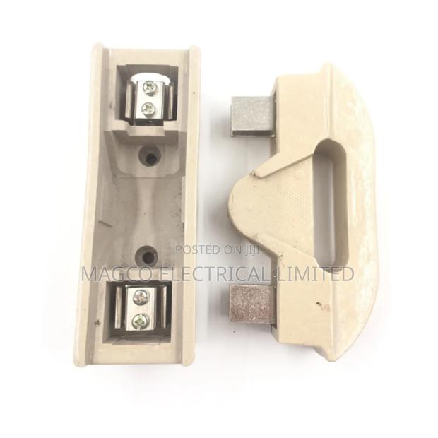 Fuses Unit 200a · Photo 1