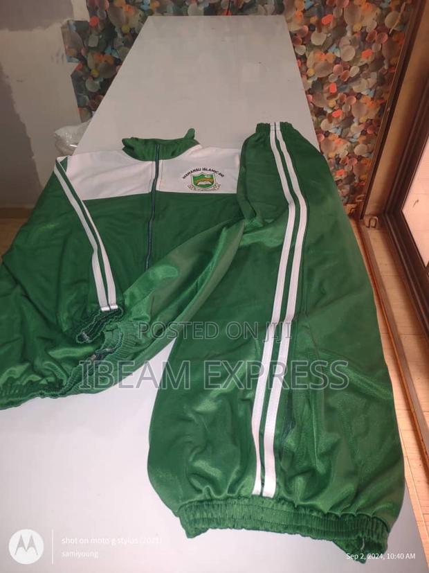 Track Suit Sewing · Photo 3
