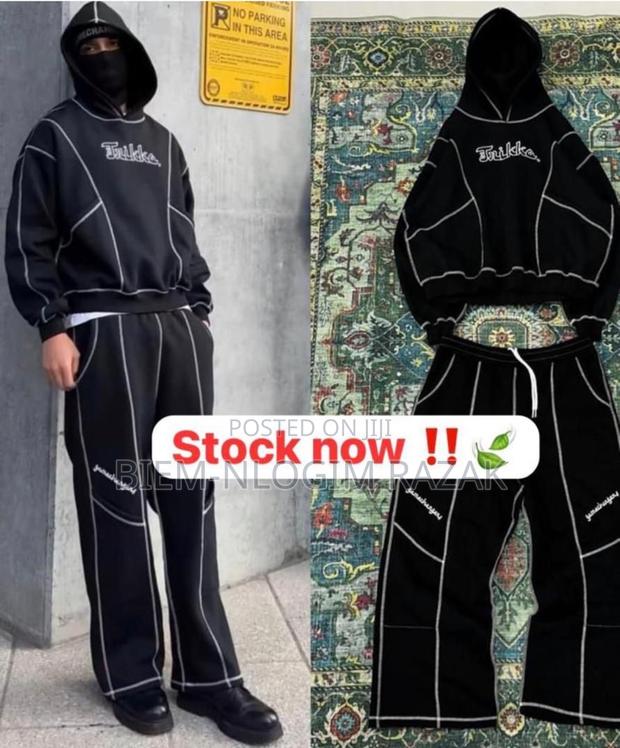 High Quality N Topmost Thick N Heavy Baggy Hoodie Top N Down · Photo 1