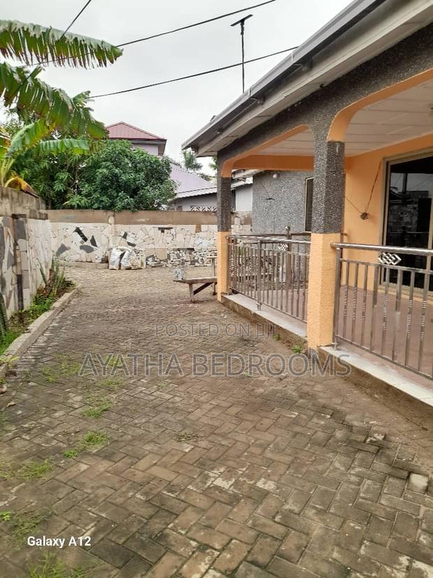 3bdrm Apartment in Ayathar Bedroom, New Town for rent · Photo 3