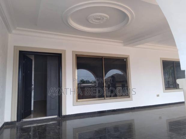 3bdrm House in Ayathar Bedroom, New Town for rent · Photo 3