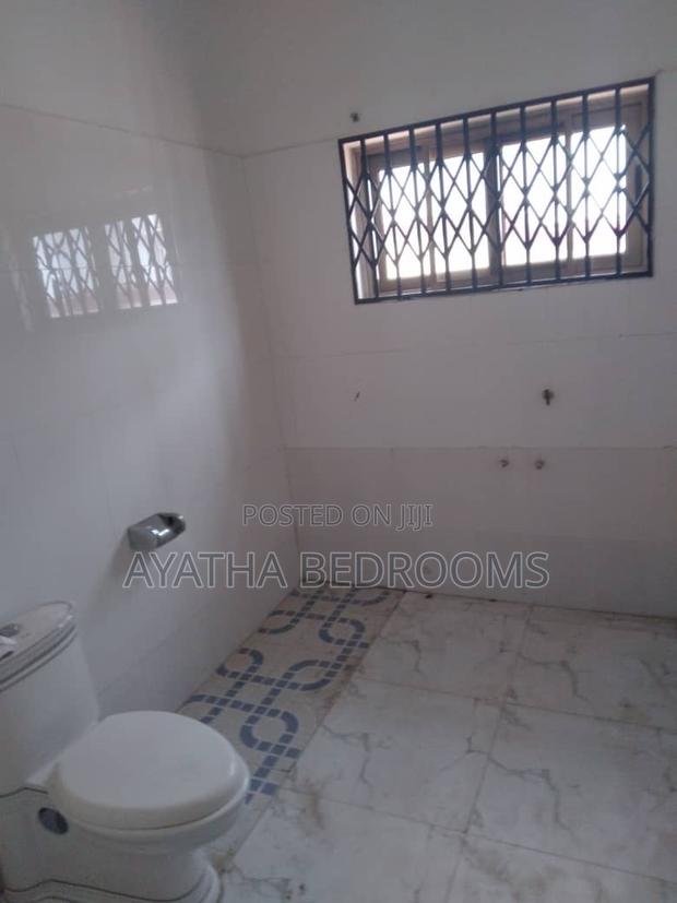 3bdrm House in Ayathar Bedroom, New Town for rent · Photo 7