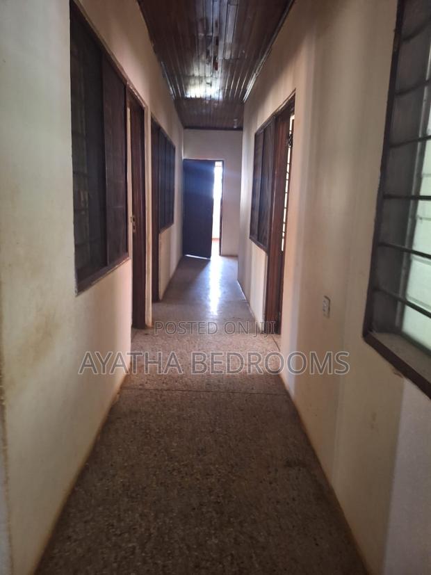 4bdrm Apartment in Ayathar Bedroom, Baatsona Total for rent · Photo 6