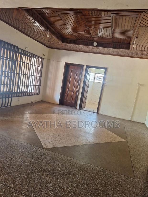 4bdrm Apartment in Ayathar Bedroom, Baatsona Total for rent · Photo 5