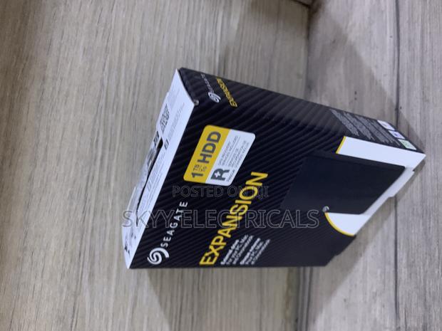 Seagate 1tb External Hard Drive · Photo 1