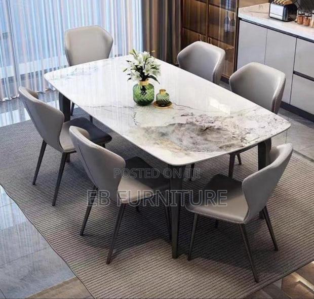 Six Seater Dinning · Photo 1