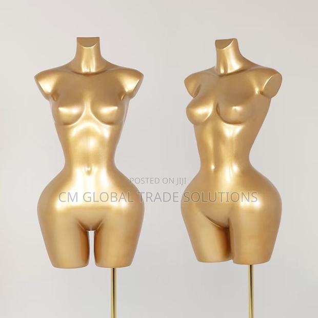BBL Mannequin · Photo 2