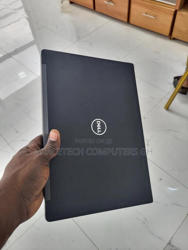 Laptop Dell Latitude 7390 16GB Intel Core I7 SSD 256GB · Photo 2