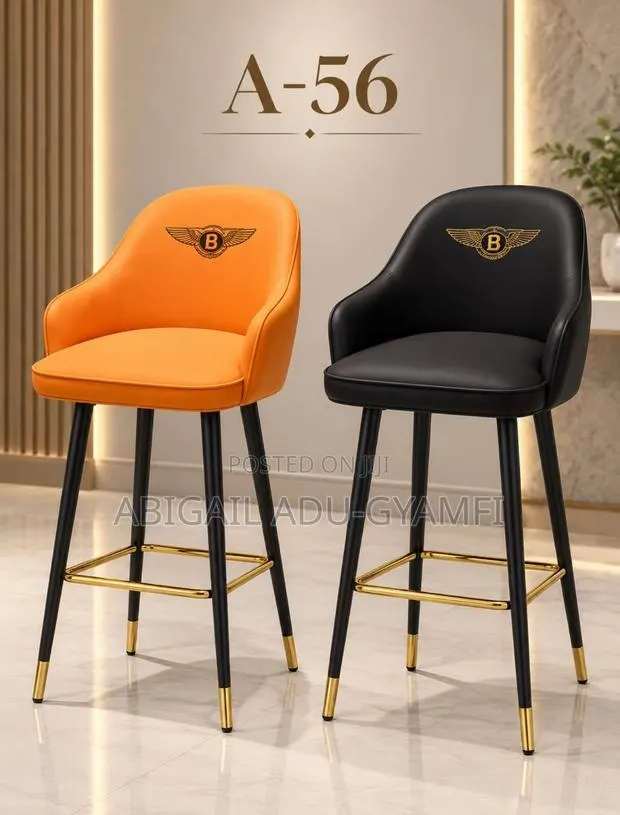 Bentley Stool Bar · Photo 1