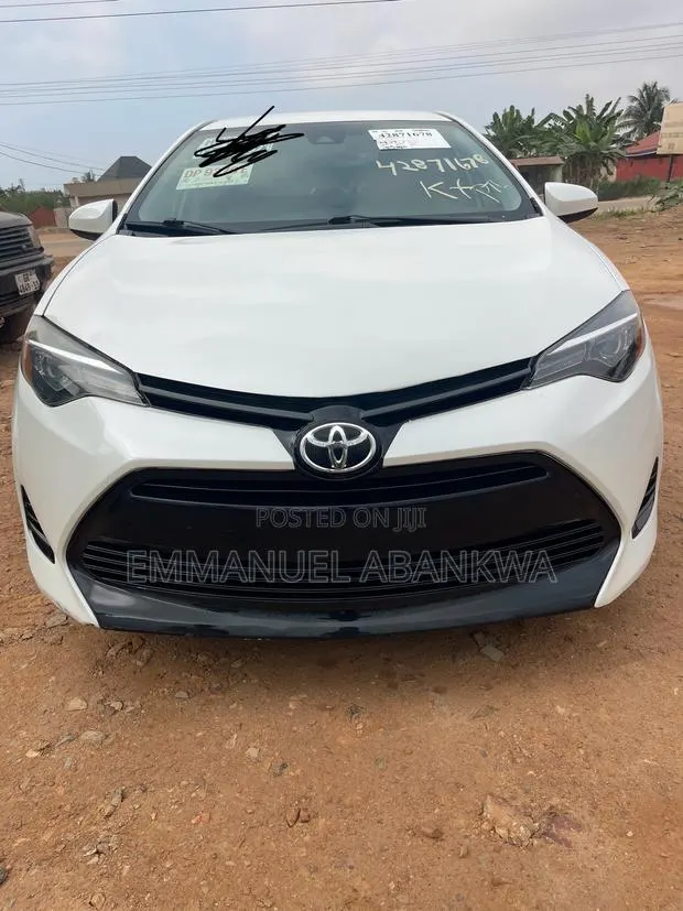 Toyota Corolla 2019 White · Photo 1