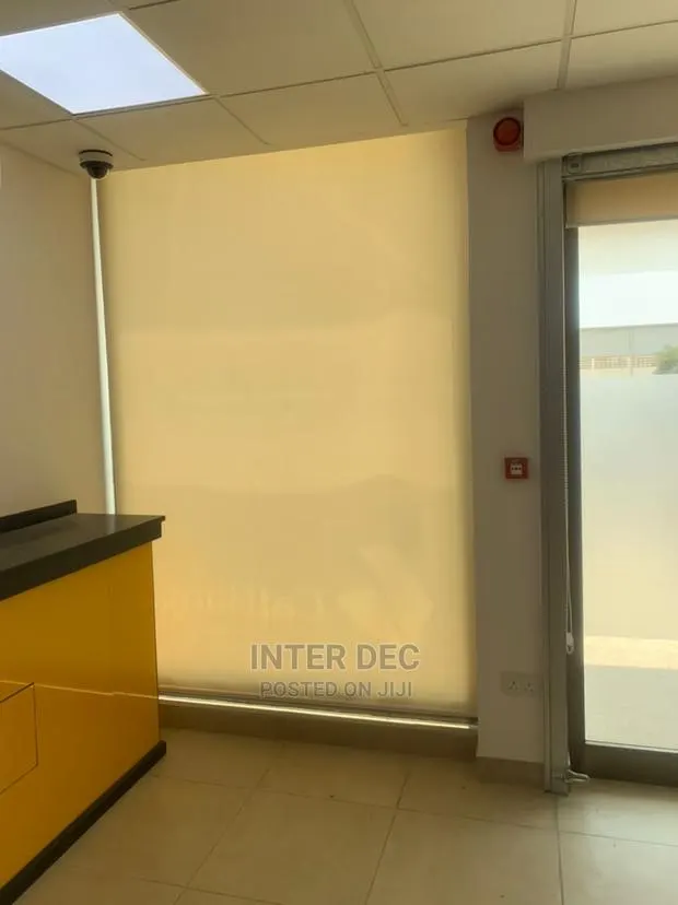 Office Roller Shades Blinds · Photo 1