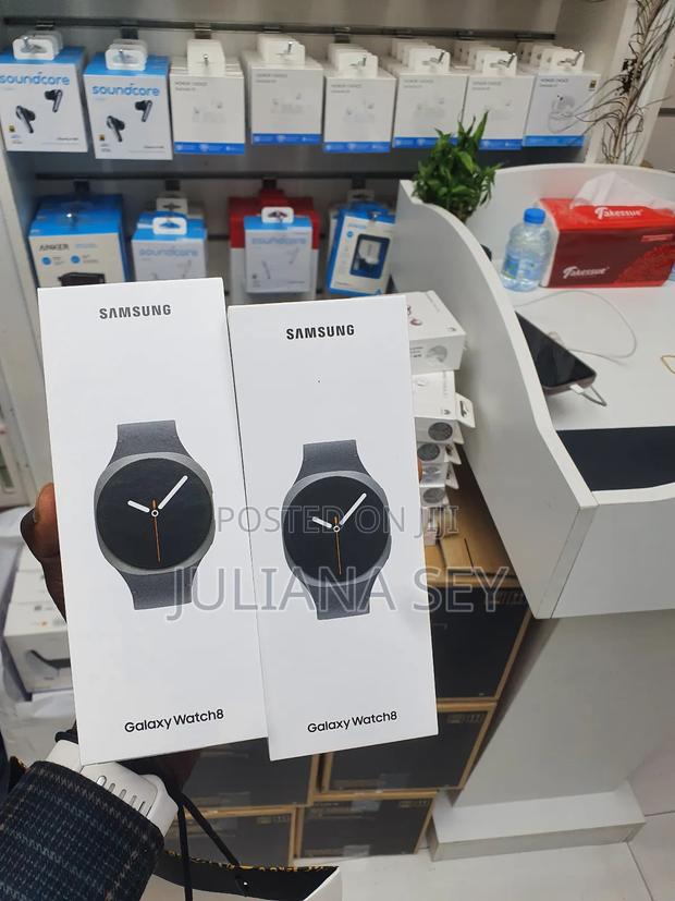 New Samsung Galaxy Watch8 44MM · Photo 1