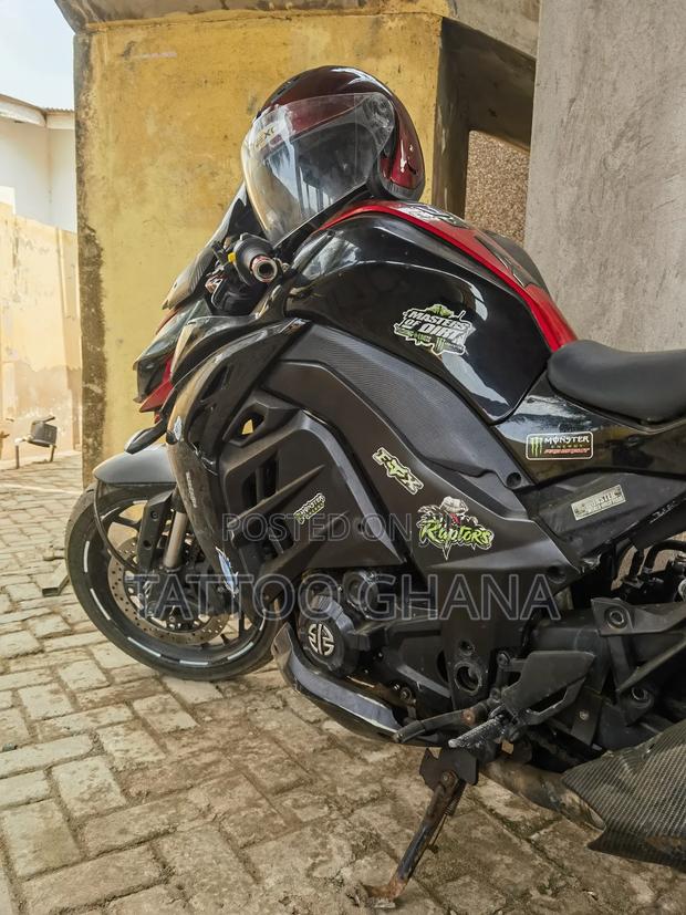 Kawasaki Z400 2019 Red · Photo 4