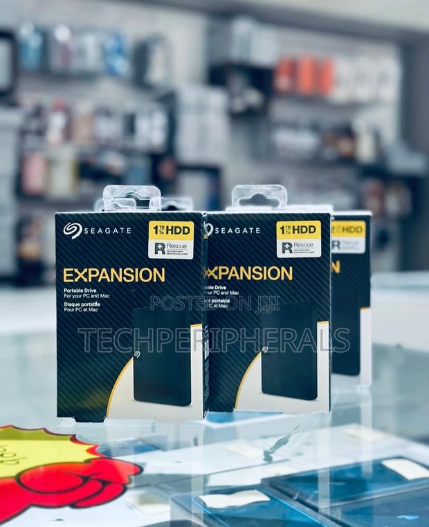 1tb Seagate Expansion Hard Drive · Photo 1