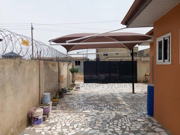 Formal Carport · Photo 2
