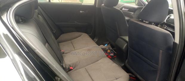 Honda Accord LX 4dr Sedan FWD (2.4L 4cyl 2A) 2017 Black · Photo 5