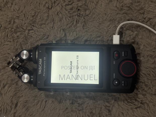 Tascam L X8 32-Bit Float 8ch Zoom Recorder · Photo 2