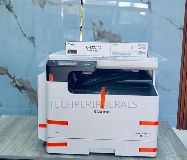 Canon Imagerunner 2224 · Photo 2
