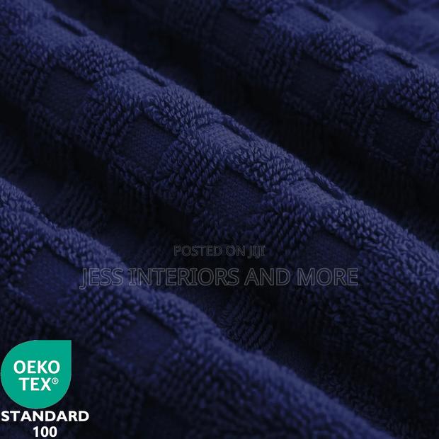 Feather Stitch 6-Piece 100% Cotton Bath Towel Set · Photo 5