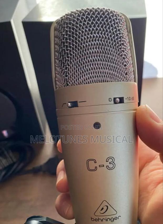 Behringer C-3 Dual-Diaphragm Studio Condenser Microphone · Photo 3
