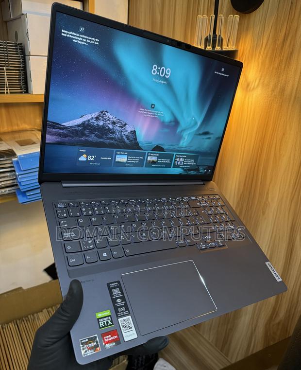 New Laptop Lenovo IdeaPad 5 Slim 13th Gen I7 16GB AMD Ryzen 7 SSD 512GB · Photo 3
