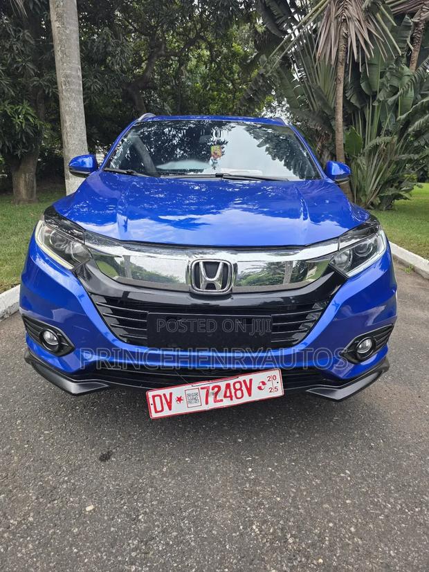 Honda HR-V Sport AWD 2020 Blue · Photo 2