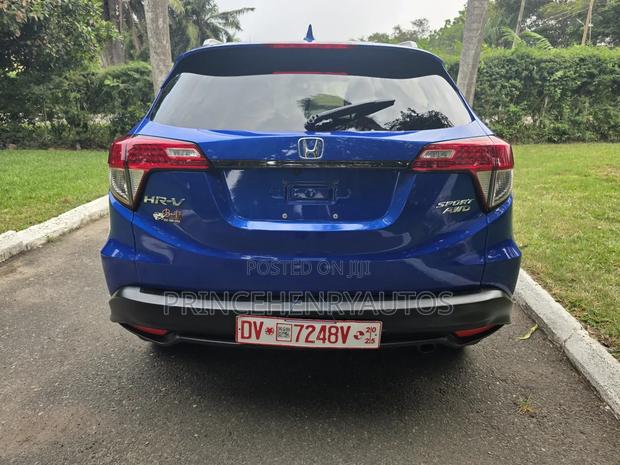 Honda HR-V Sport AWD 2020 Blue · Photo 6