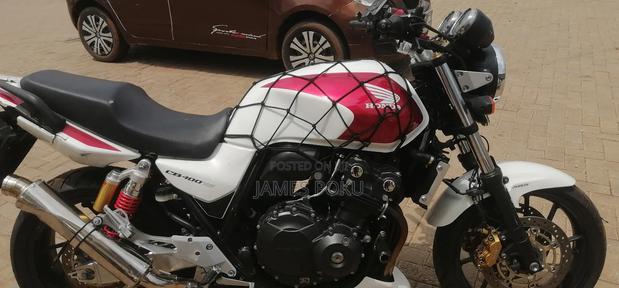 Honda CB 2020 White · Photo 1