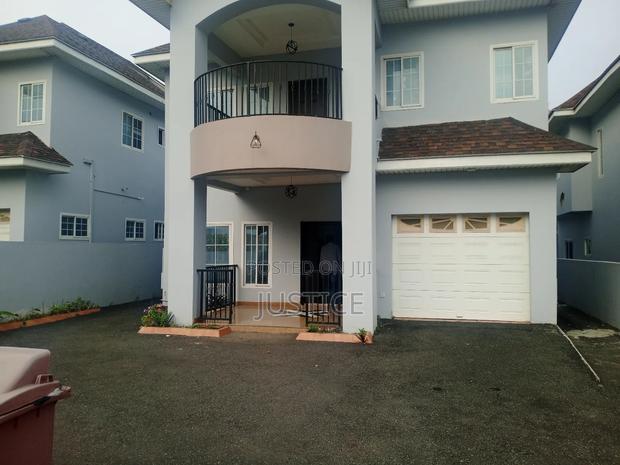 4bdrm Duplex in Cantonments, US Embassy Area for rent · Photo 2