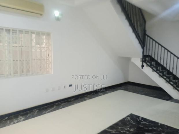 4bdrm Duplex in Cantonments, US Embassy Area for rent · Photo 5