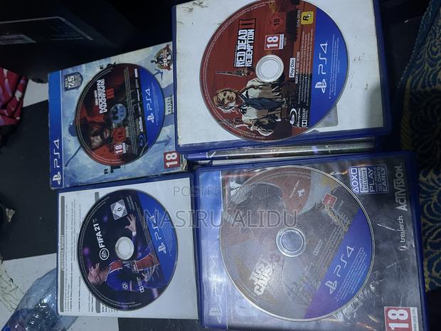 Ps4 Games Discs Available and Some Xbox Games · Photo 8