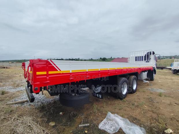 Hyundai Gold 14ton, Heavy Duty Truck. · Photo 4