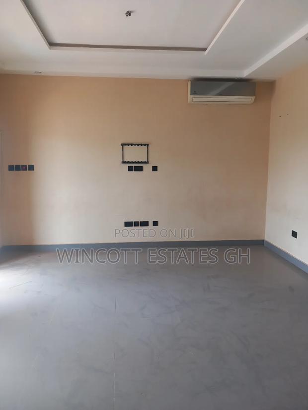 3bdrm Apartment in Old Ashongman, Ablorh Adjei for rent · Photo 5
