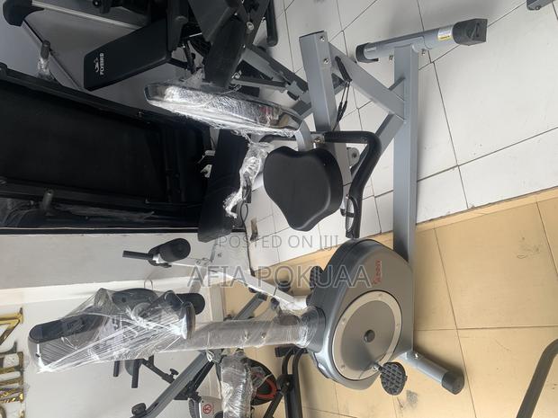 Recumbent Bike 130kg · Photo 5