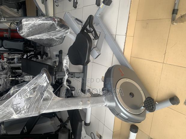 Recumbent Bike 130kg · Photo 1