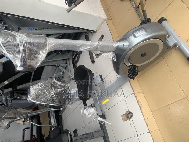 Recumbent Bike 130kg · Photo 2