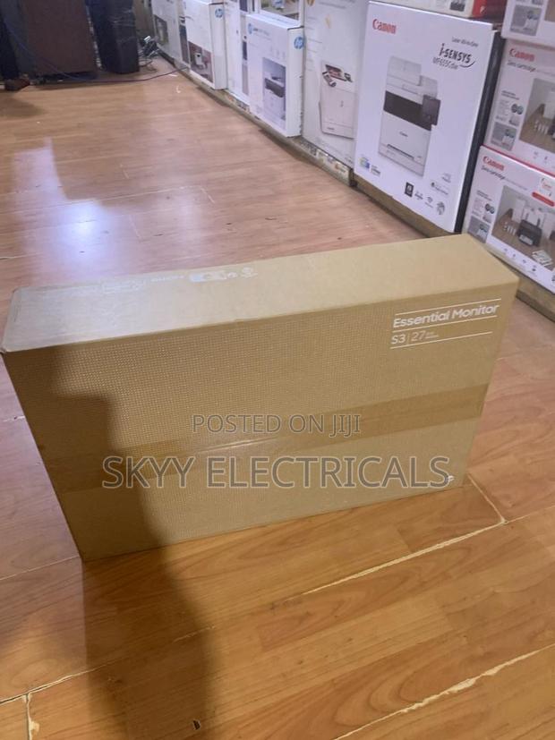 Samsung S27c310eam 27” Essential Monitor · Photo 1