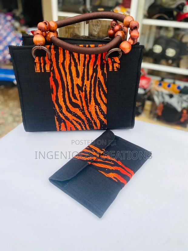 Unique Handbags · Photo 8