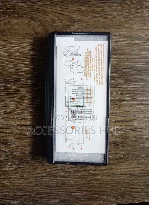 Z Fold 6 Cases With a Stand and a Screen Protector · Photo 3