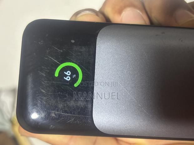 Anker 737 Usb-C 24,000 Mah Power Bank - Laptop · Photo 3