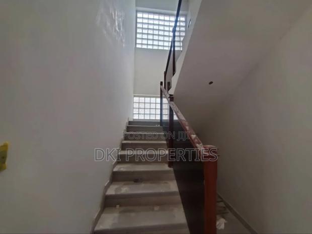 3bdrm House in Dki Properties, East Legon for sale · Photo 8
