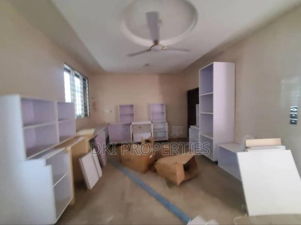 3bdrm House in Dki Properties, East Legon for sale · Photo 2