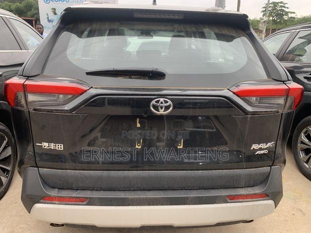 New Toyota RAV4 2024 Black · Photo 2