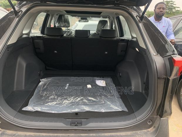 New Toyota RAV4 2024 Black · Photo 5
